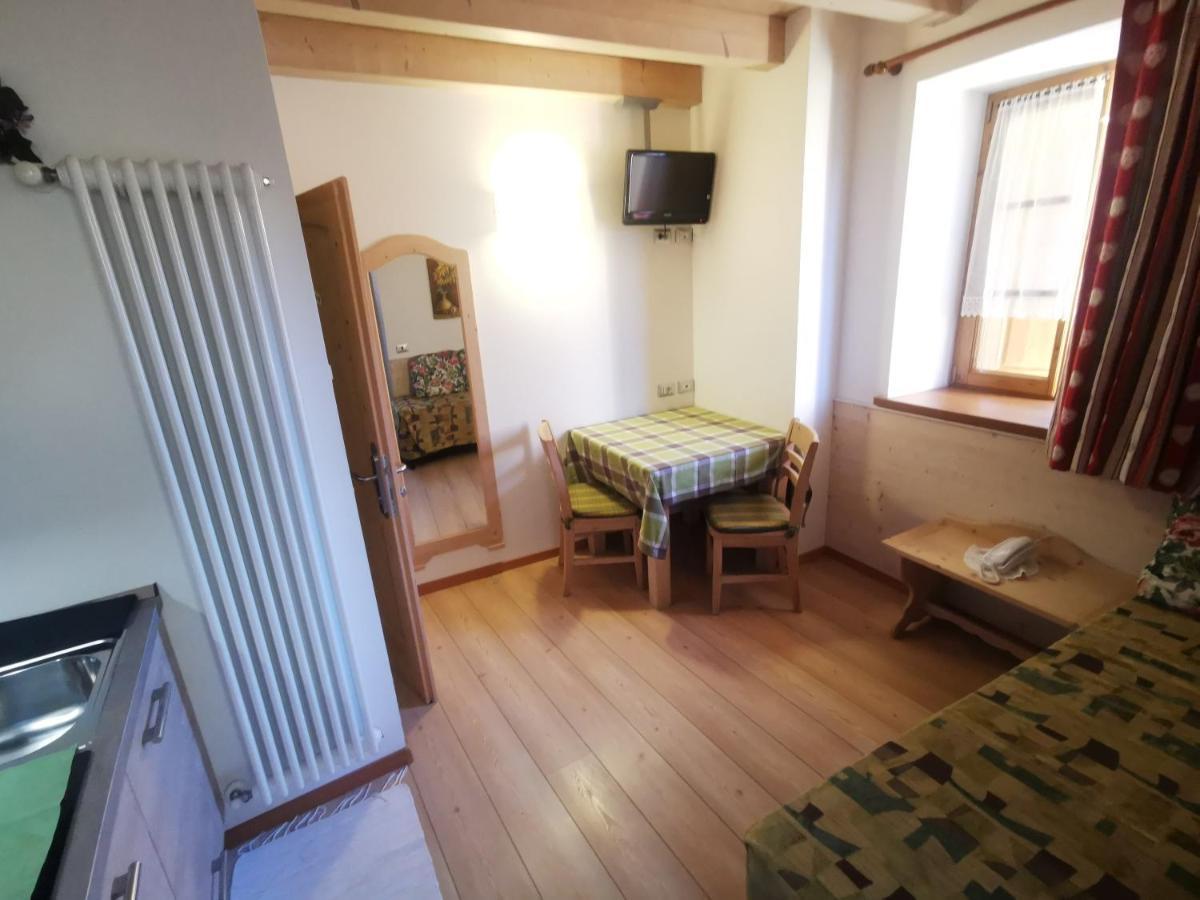 ロヴェレート アグリトゥル マーシ ブレンタ Bed & Breakfast エクステリア 写真